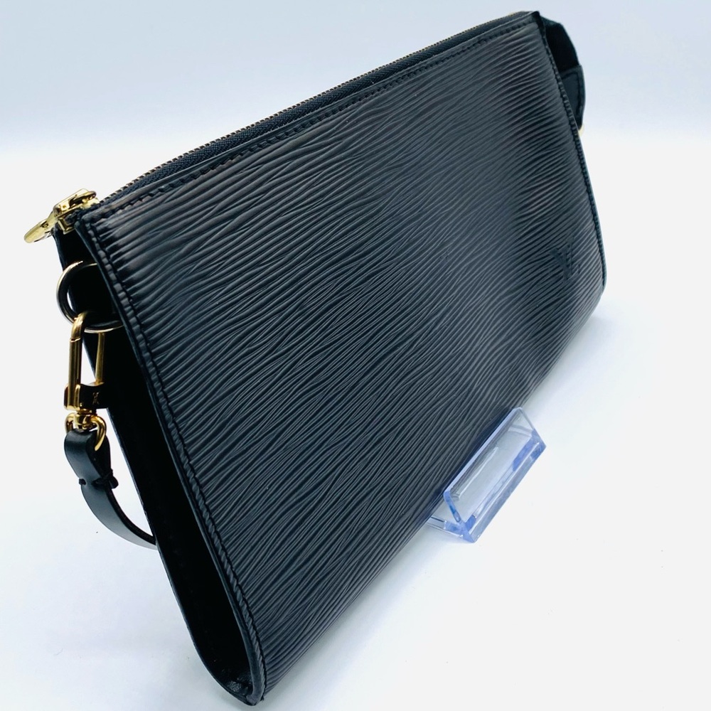 Louis Vuitton Epi Pochette Accessoire Black Leather Clutch Bag